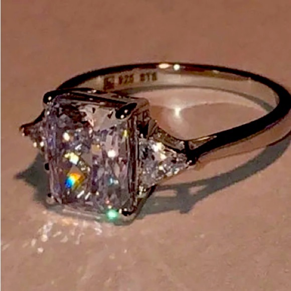 Size 7 Swarovski Radiant Cut Trilogy Ring - Picture 2 of 7